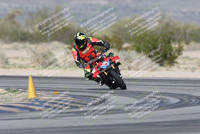 media/Jan-15-2026-Racers Edge (Thu) [[dfebeb70ab]]/3-B Group/Session 4 (Turn 5)/